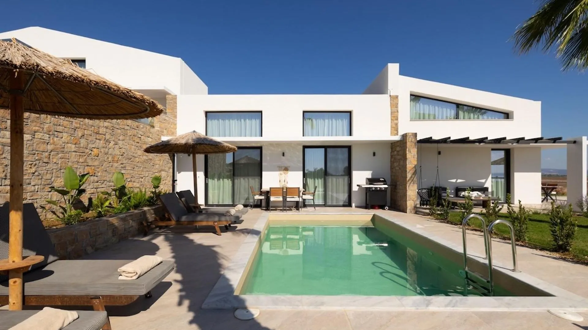 איוס מאמס Flamingo Living Halkidiki - The Villas מלון דירות